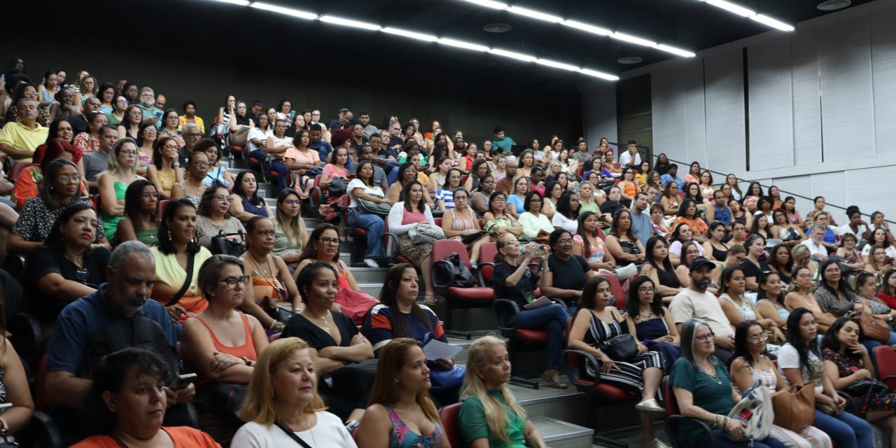 Evento na UERJ marca encerramento do curso de Educação Especial e Inclusiva promovido pela Fundação Cecierj