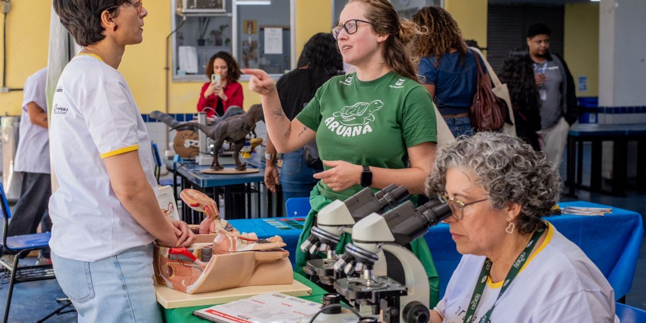 Fundação Cecierj marca presença no XI EREBIO – Encontro Regional de Ensino de Biologia, no Cefet/RJ