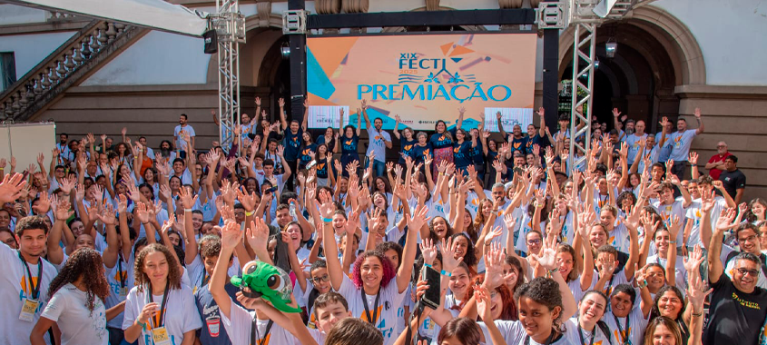 Premiação da Fecti 2025 reconhece os melhores projetos de ciência e tecnologia desenvolvidos por estudantes fluminenses