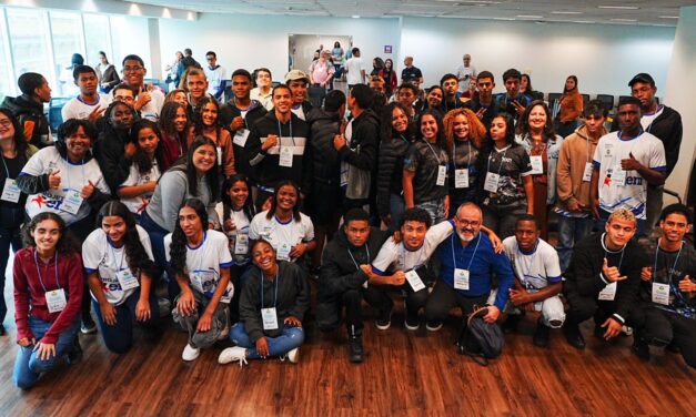 Fundação Cecierj participa da aula inaugural do Conexão Enem 2026
